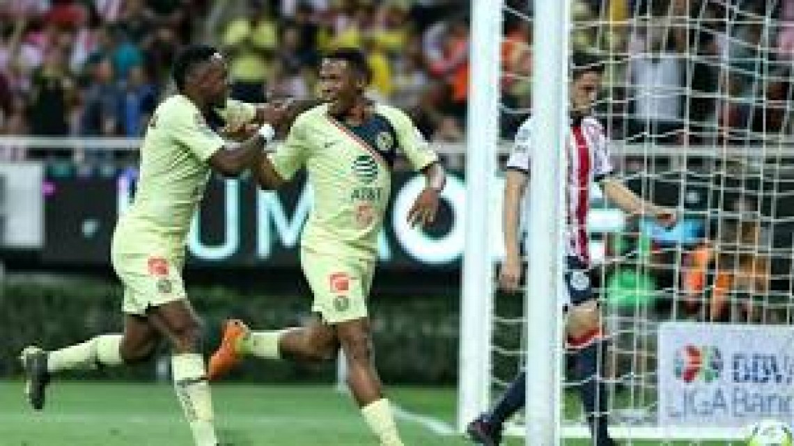 América vence 2-0 a Chivas