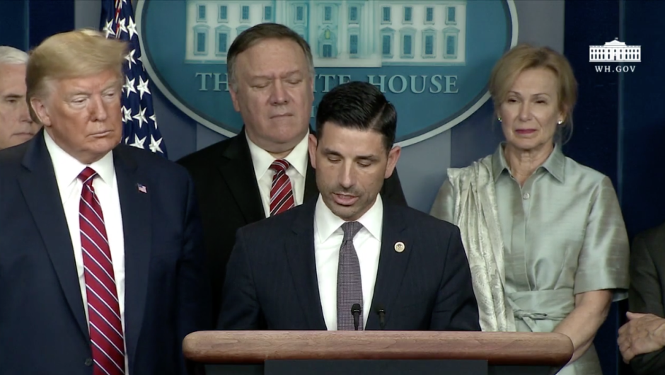 Anuncia EUA cierre parcial de su frontera con México para "viajes no esenciales" 