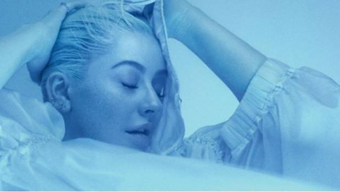 Christina Aguilera estrena canción "Twice"
