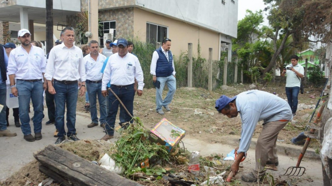 Emprende amplia jornada de limpieza en la Jardines de Champayán