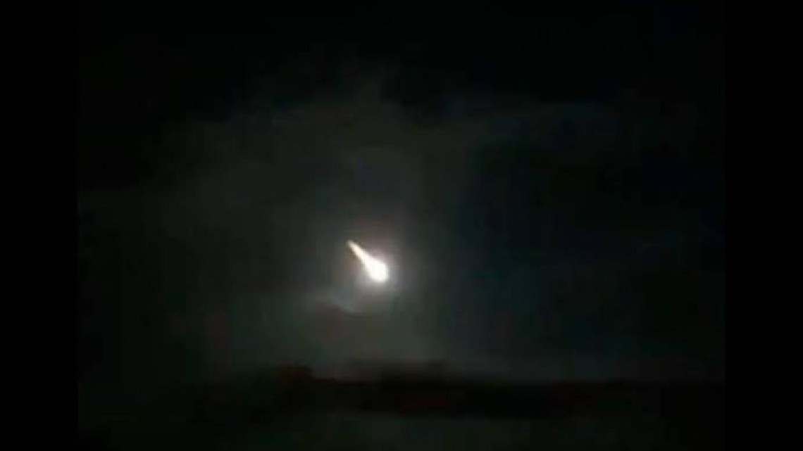 Asombrosas imágenes de caída de meteorito en México