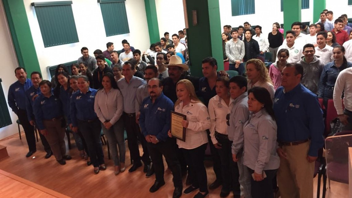 Refrendan apoyo a estudiantes de los tres niveles en Altamira