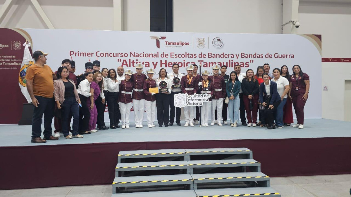 Estudiantes de la UAT obtienen primer lugar en concurso de escoltas y bandas de guerra