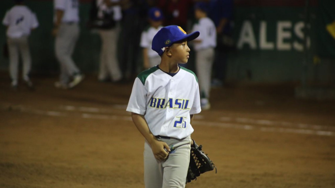 México derrota a Brasil por Nocaut y amarra su pase a la siguiente ronda