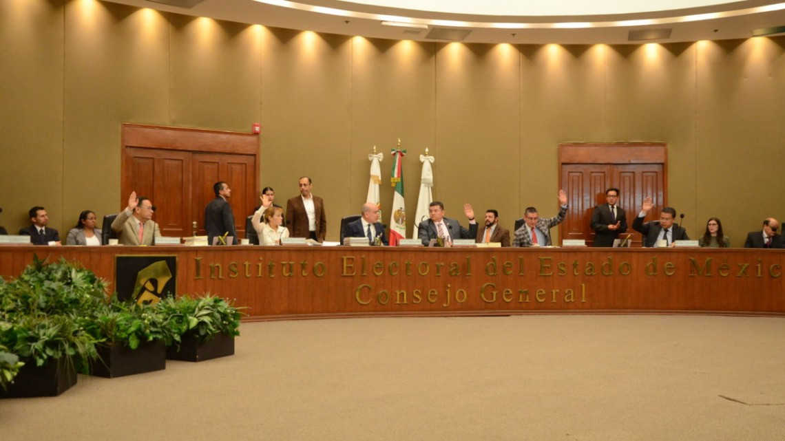 Firman pacto de austeridad en Edomex