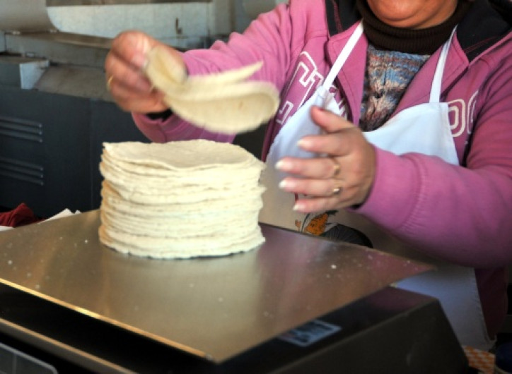 El kilo de tortilla se vende hasta el 18 pesos
