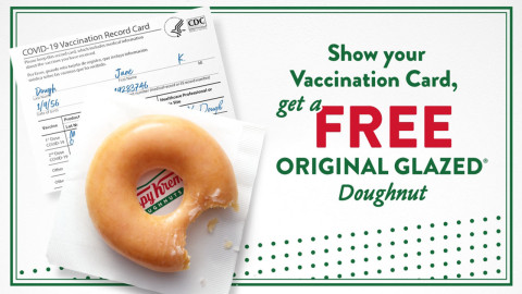 Krispy Kreme te dará una dona gratis al día por un año al vacunarte contra el Covid-19