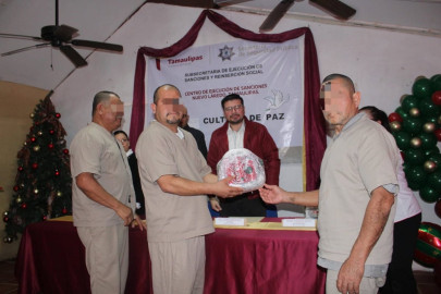  Reciben PPLs reconocimiento y premiación por elaborar “Carteles por la Paz”