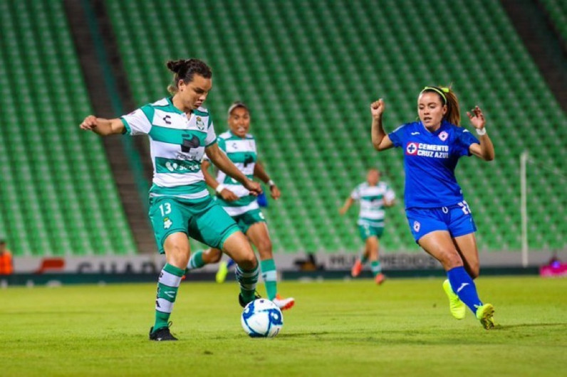 Santos vence 2-0 a Cruz Azul en Liga MX Femenil