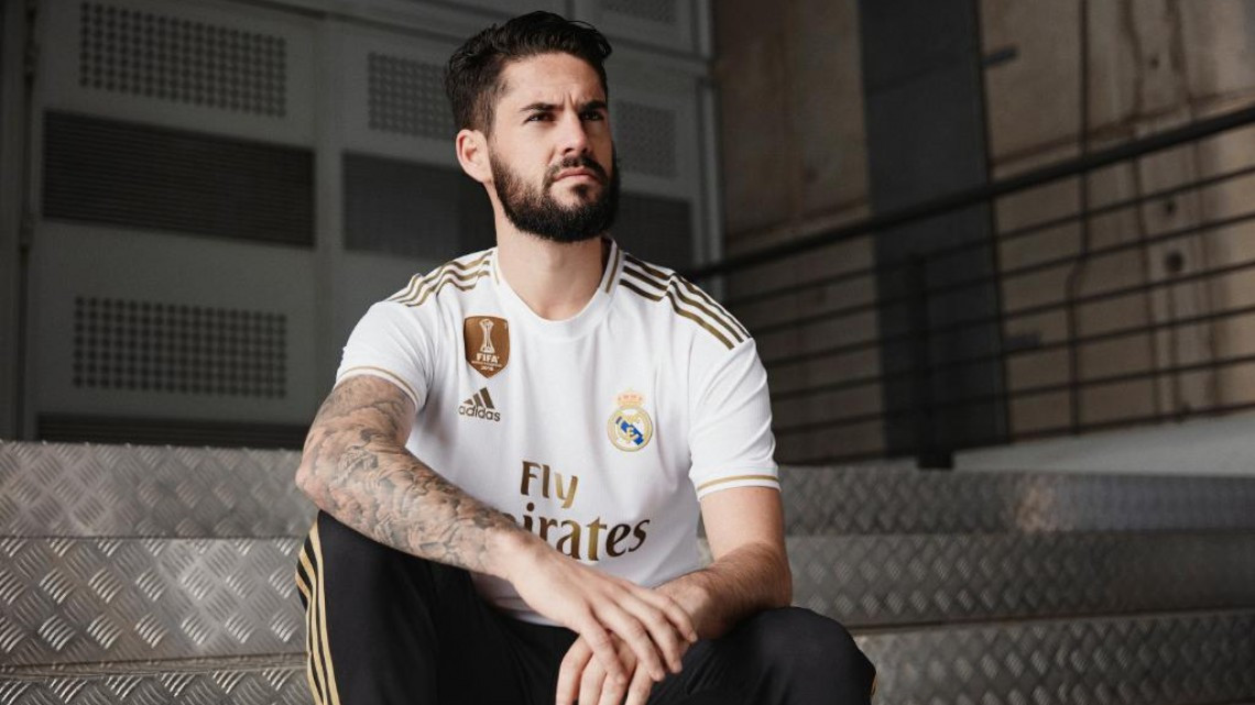 Presentan nueva camiseta del Madrid 