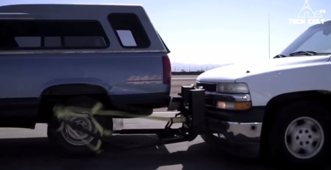 Llega “Grappler Police Dumper” en rescate de los policías