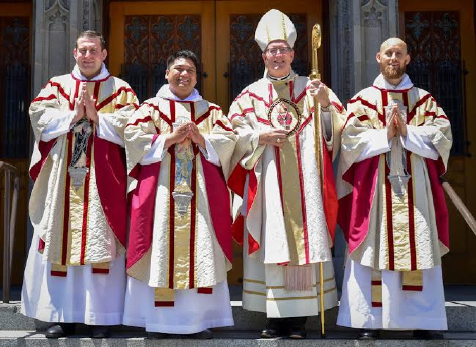 Iglesia abre puertas a sacerdotes homosexuales: estas serán las condiciones 