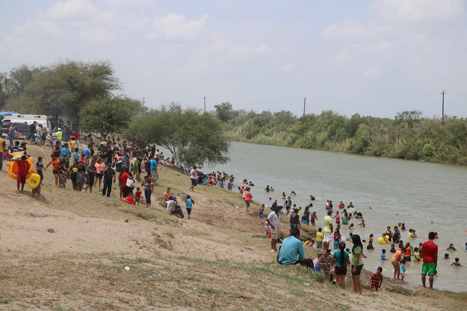 Llevan a cabo "Torneo de Pesca y Voleibol"