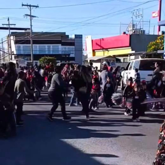 Rumor de Balacera Suspende Desfile en Colonia de Matamoros