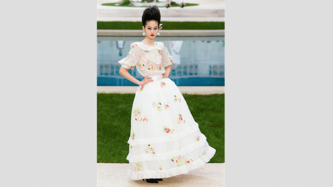 La fiesta de piscina retro de Chanel en París 