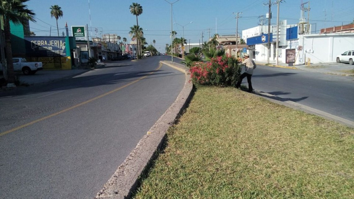 Realizan trabajos de limpieza Blvd. Morelos