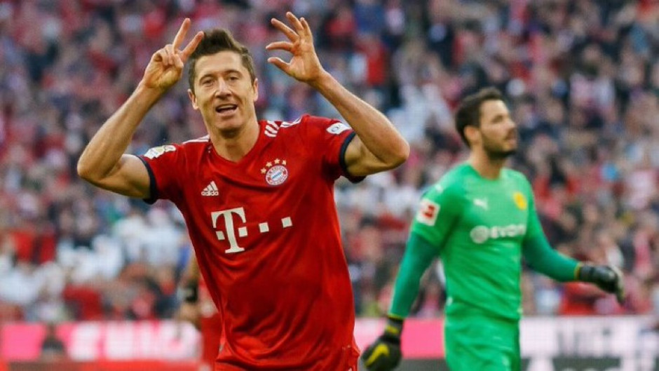 Bayern Múnich vence al Dortmund y recupera liderato de futbol alemán 