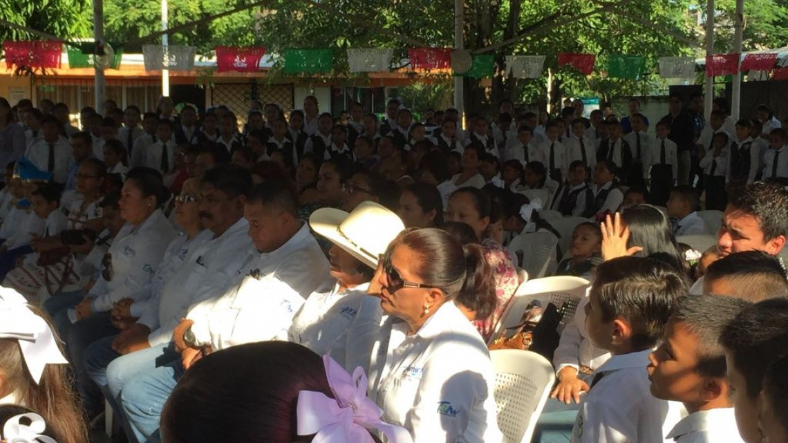 Refrendan compromiso de apoyo al sector educativo