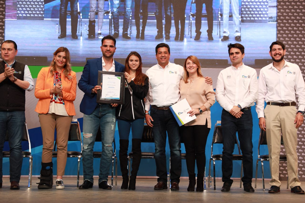 Gobernador entrega Premio Estatal del Deporte 2017
