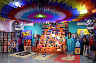 Dedican monumental altar de muertos al ídolo de las multitudes, Rigo Tovar 