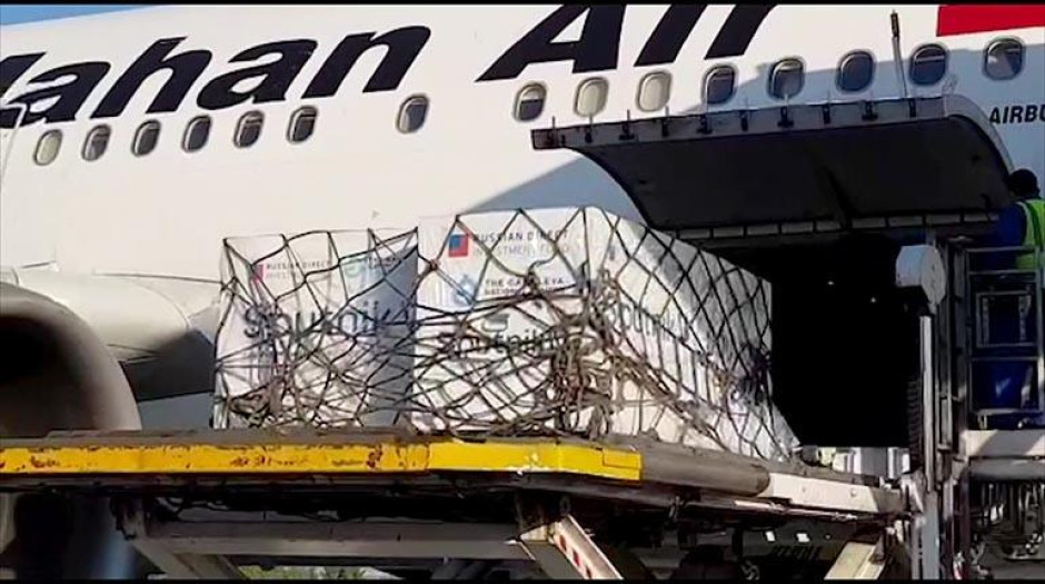 Recibe Irán primeras dosis de la vacuna Sputnik V