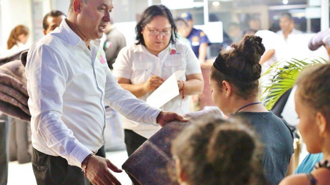 Entregan apoyos del programa “Pensando en Ti”