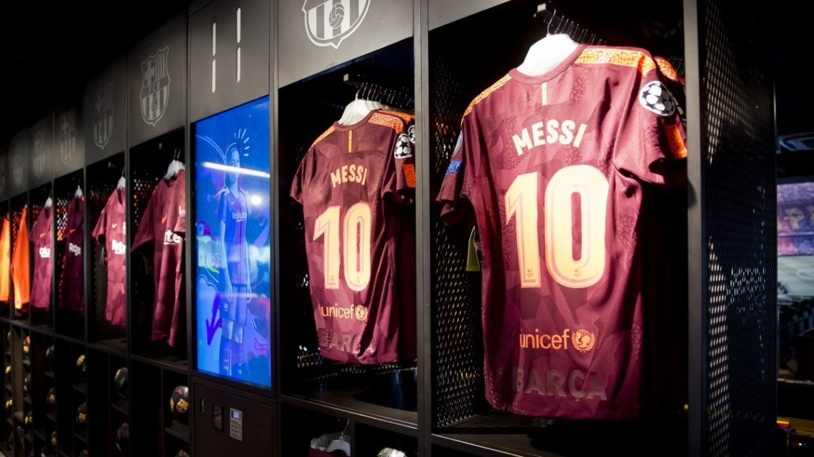 Barcelona presenta espectacular tercer uniforme