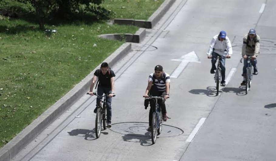 Ciclistas hacen un llamado para detener politica de permanecer en México