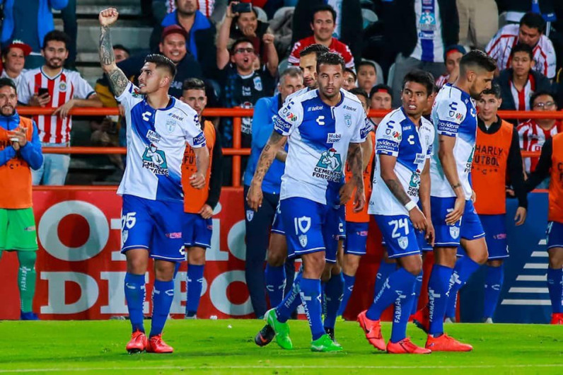 Pachuca escala puesto en la Liga MX con triunfo sobre las Chivas