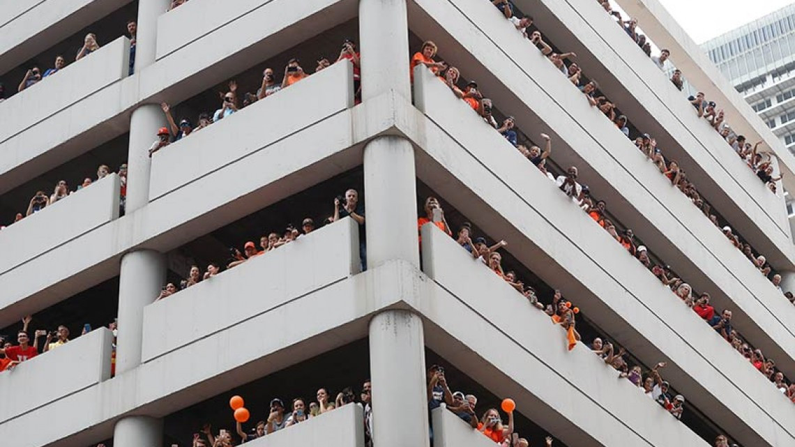 Astros celebran con su gente campeonato de SM