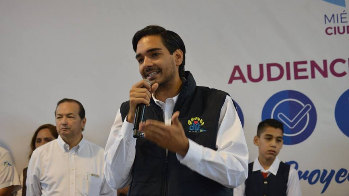 Realizan Audiencia Pública en col. Luis Donaldo Colosio