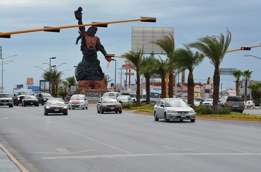 Restablece CFE suministro de energía