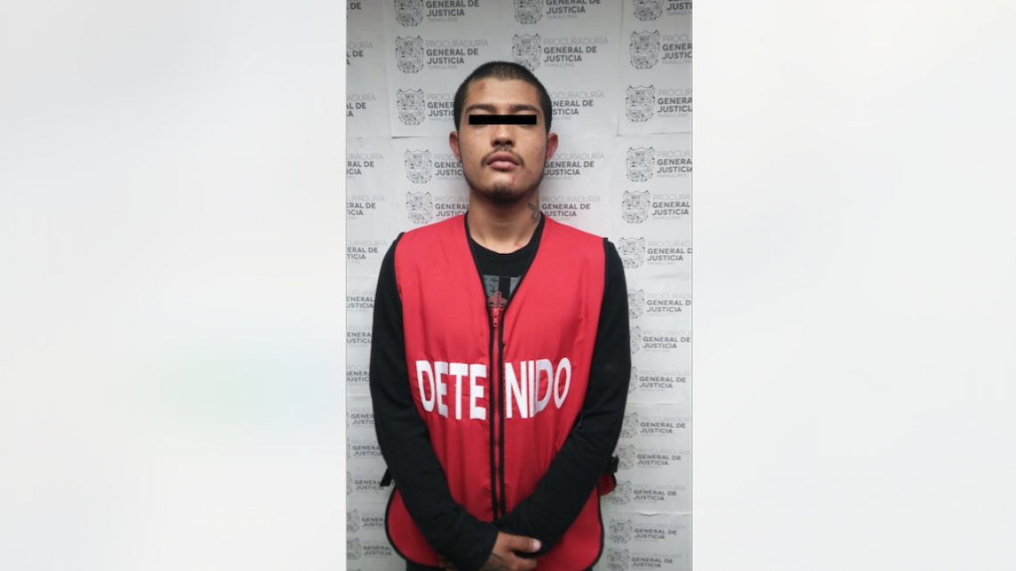 Detienen a tres hombres por portación de armas de alto calibre