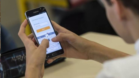 Poder Legislativo aprueba regular uso de teléfonos inteligentes en escuelas básicas  