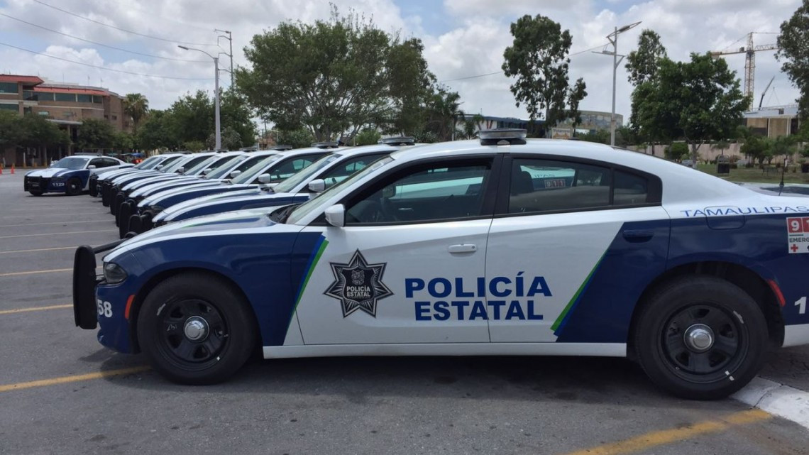 Entrega gobernador 10 patrullas de la Policía de proximidad