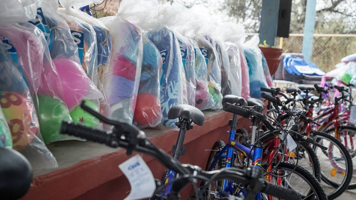 Entregan apoyo a albergue escolar “Profr. Mario Aguilera Dorantes”