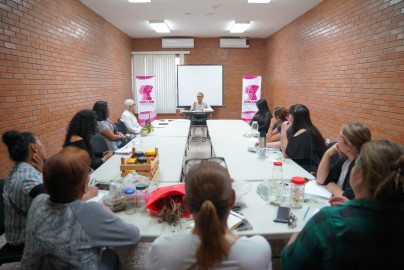 Conocer secretos ancestrales de las plantas en taller de herbolaria impulsado por INMUJER