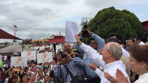 Se registra "Chuchín" de la Garza a la alcaldía por el PRI