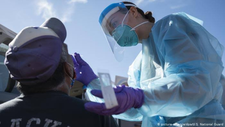 Sheinbaum admite que 2021 inició con aumento de muertes por COVID-19