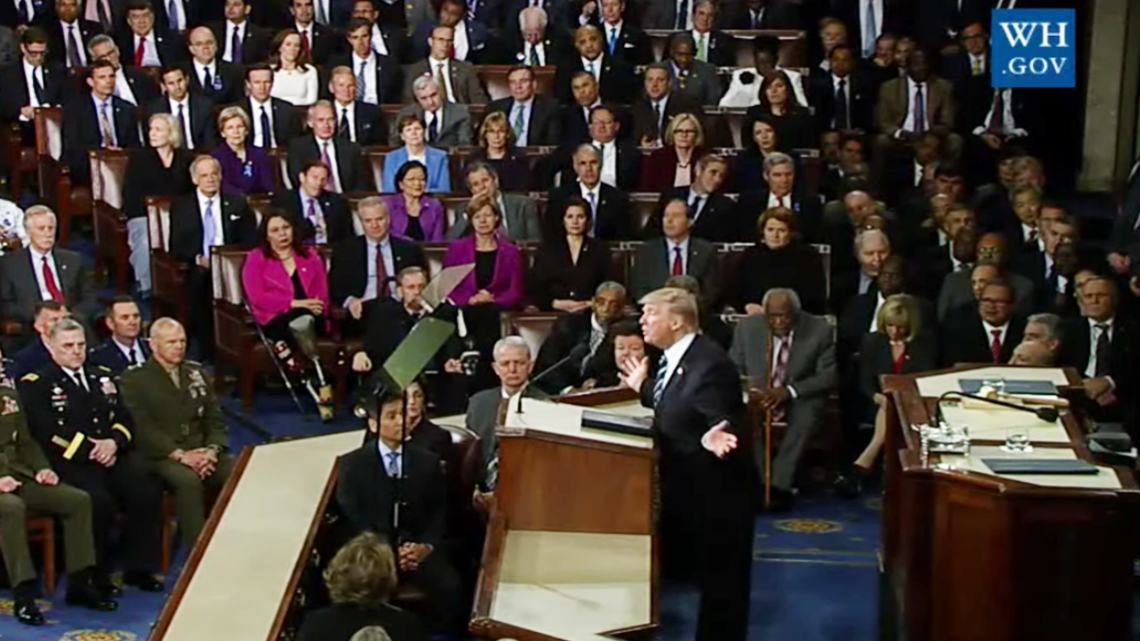 Refrenda Trump política ante Congreso estadounidense