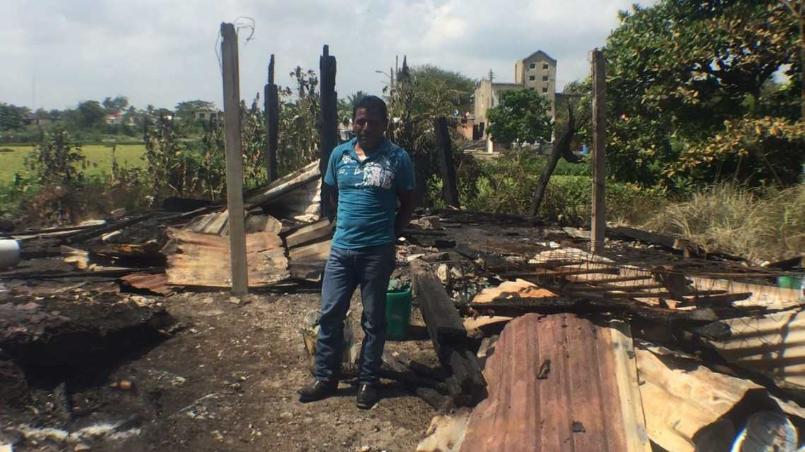Perdió todo por incendio y pide ayuda a la población