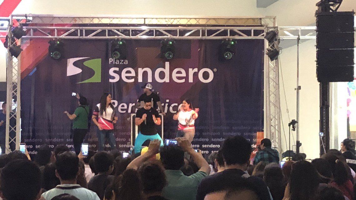 Chyno Miranda enloquece a sus fans reynosenses