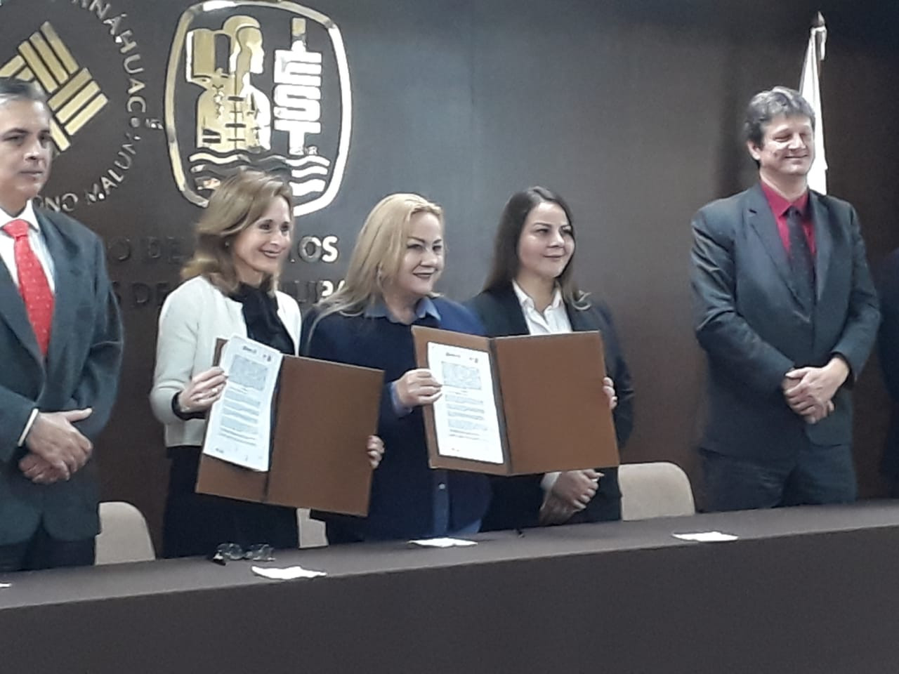 Ayuntamiento de Altamira y el IEST firman convenio de colaboración