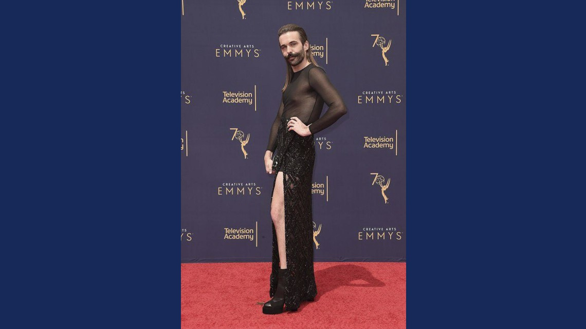 El fabuloso look de Jonathan Van Ness para los Emmys