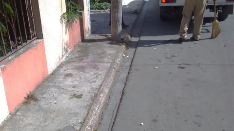 Limpian cuadrillas de limpieza Zina Centro y avenidas