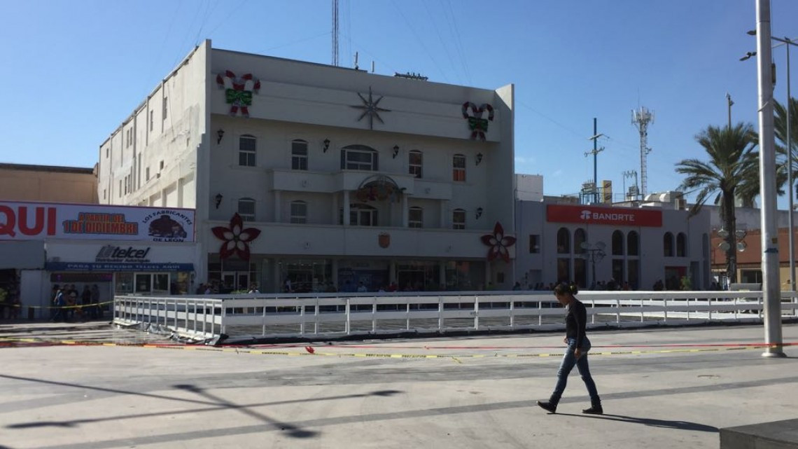 Entregan 600 juguetes y roscas