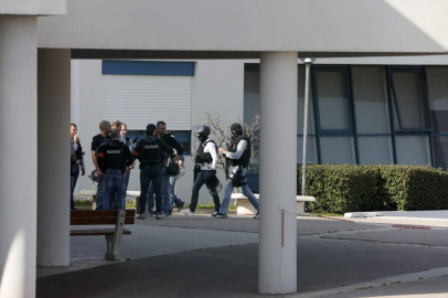 Cae cómplice de autor de balacera en escuela de Francia