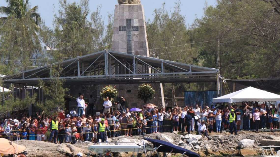 Con éxito se realiza la procesión de la Virgen de Carmen en Madero