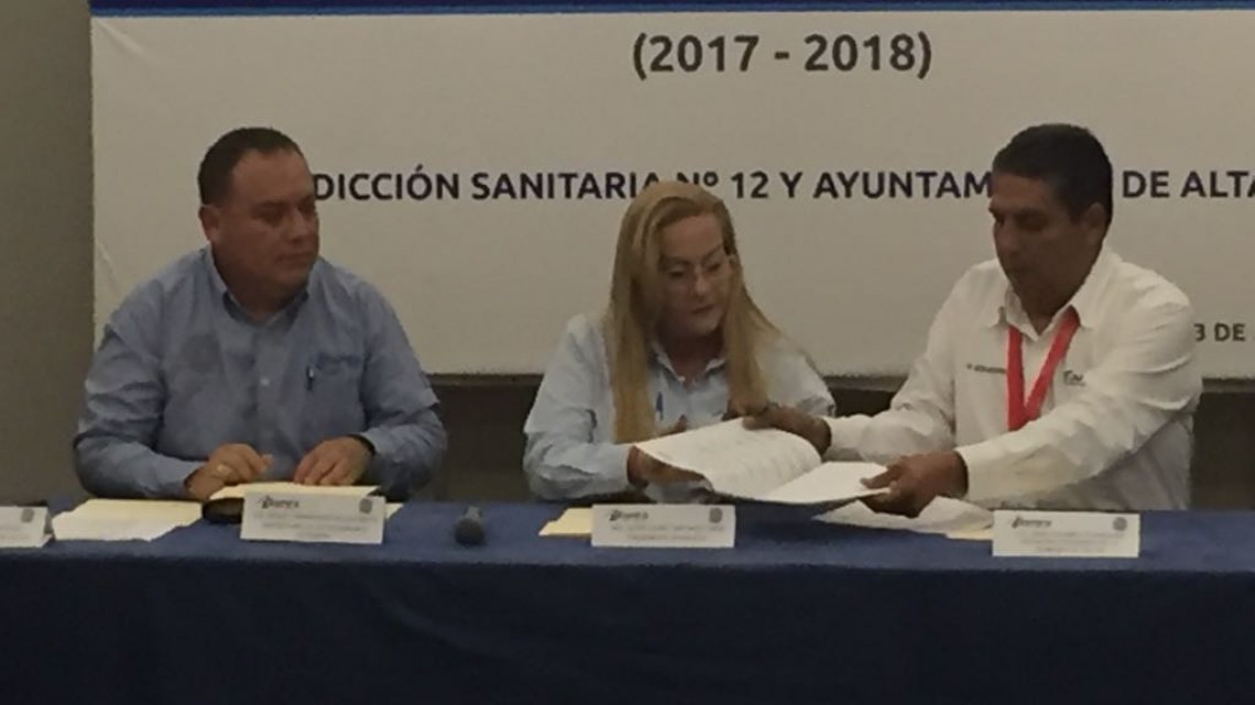 Ayuntamiento ⁠firma convenio de colaboración con Jurisdicción Sanitaria No. 12