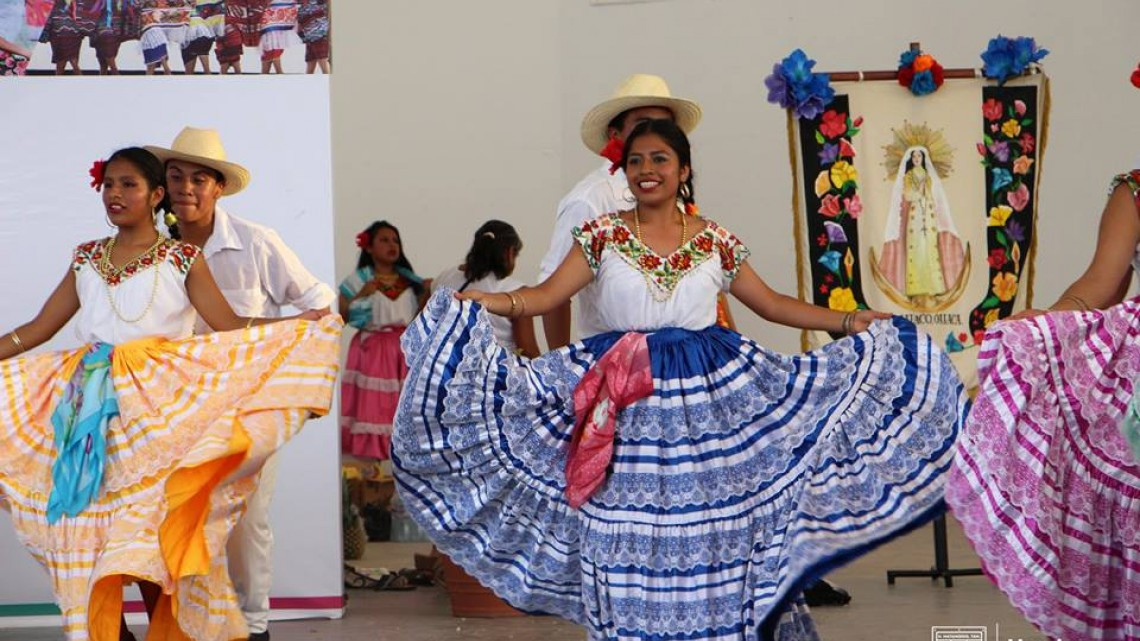 Llevan a cabo "Guelaguetza" en Matamoros